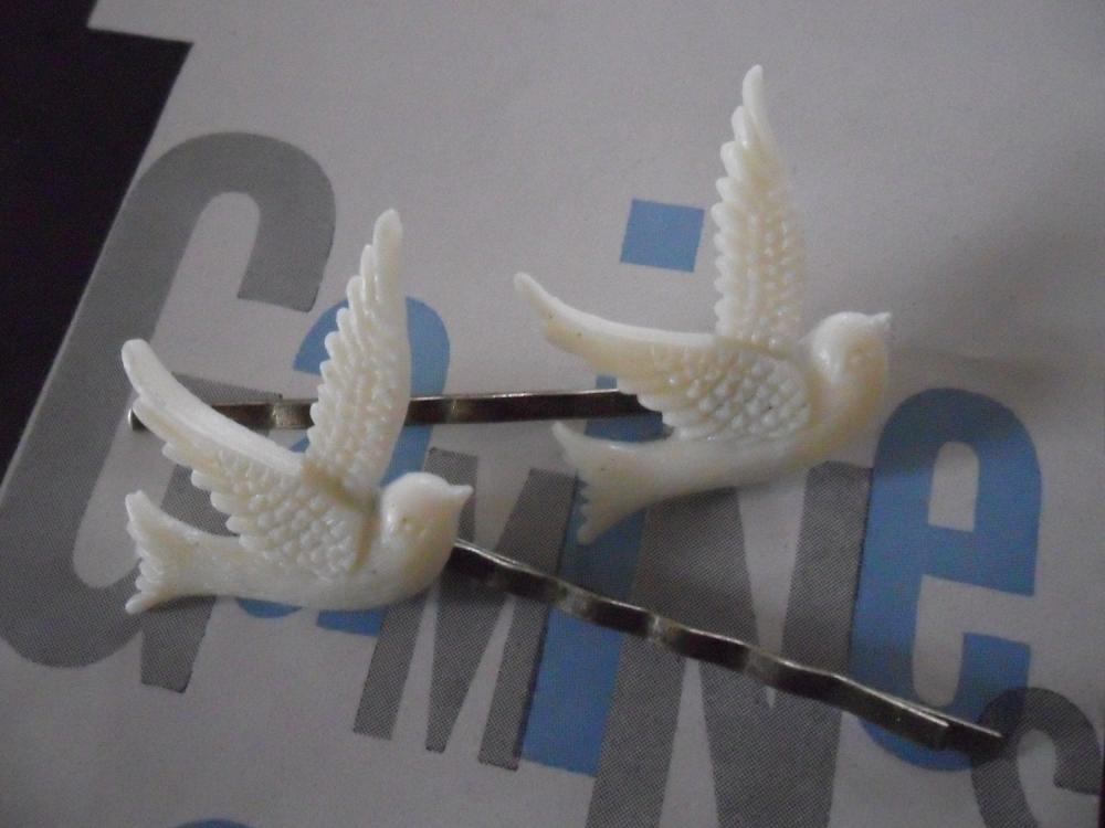 Pair Of Ivory Cream Flying Swallows On Antique Bronze Bobby Pins Dove White Bird